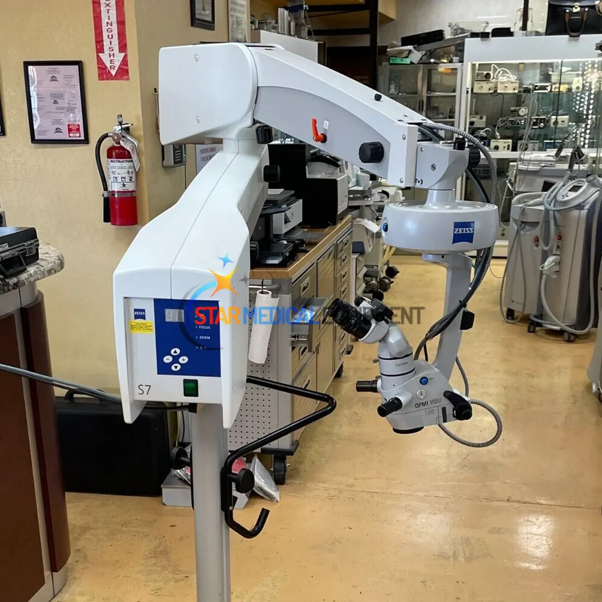 Selling-Carl-Zeiss-OPMI-VISU-160-S7-Surgical-Microscope